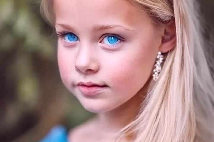 Natalie, 26, a blonde blue-eyed middle eastern companion based in Villaseca de Uceda. Offering 69, Party Girl. Available for incall and outcall, overnight bo...
