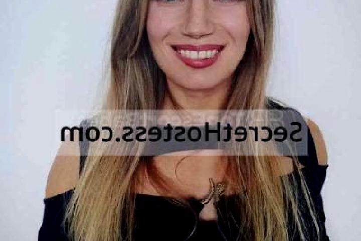 Natalie, 26, a blonde dark-eyed ebony companion based in Scalenghe. Offering Travel Companion, Couples, Deep French Kissing, Girlfriend Experience, Roleplay....