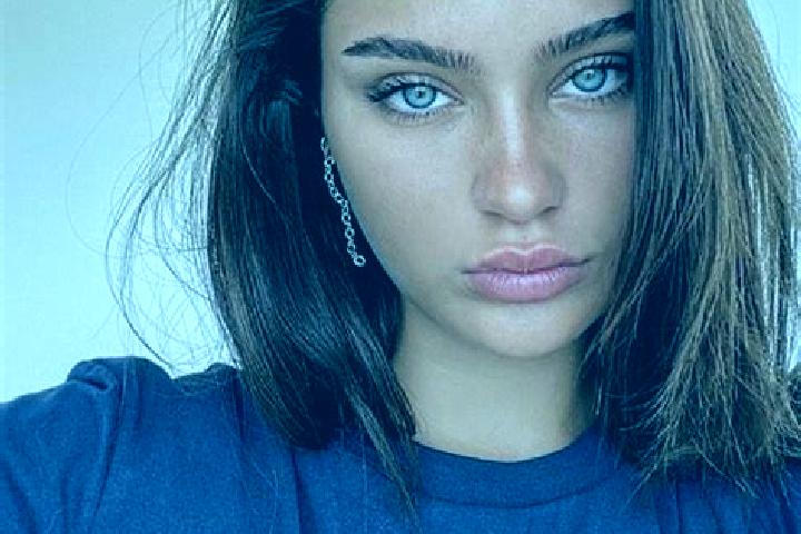 Natalie, 26, a brunette dark-eyed caucasian companion based in Grimston. Offering Domination. Available for incall and outcall, day and evening dates.