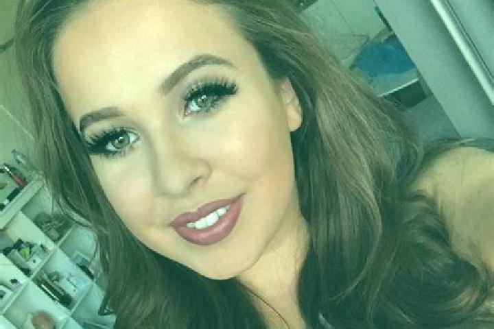 Natalie, 26, a brunette green-eyed mixed companion based in Springwood. Offering A-Level, Duos, 69, Striptease, Overnight. Available for incall and outcall, ...