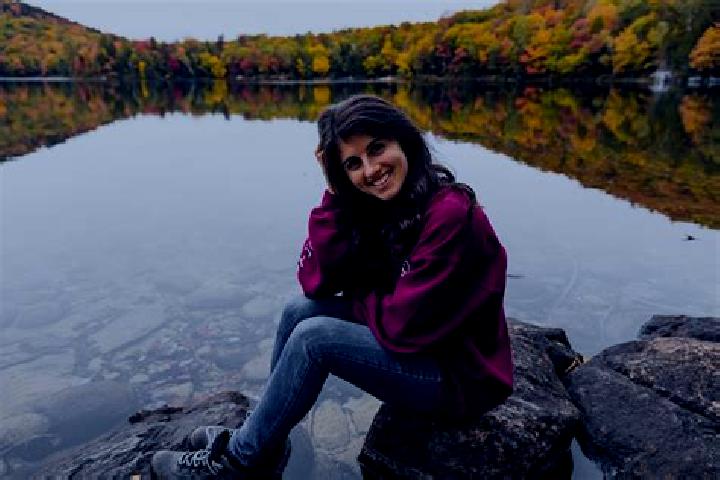 Natalie, 26 — Escort in Glencoe, Canada