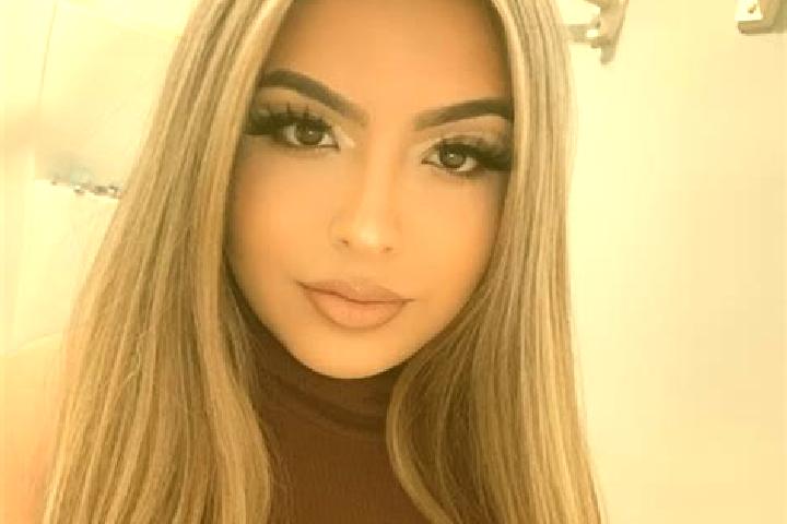 Natalie, 27, a blonde dark-eyed latina companion based in Labasan. Offering Roleplay, Erotic Massage, Travel Companion, Fetish. Available for incall and outc...