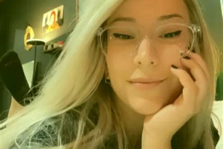 Natalie, 27, a blonde grey-eyed asian companion based in Cemaga. Offering Girlfriend Experience, Duos, Deep French Kissing, CIM. Available for incall and out...