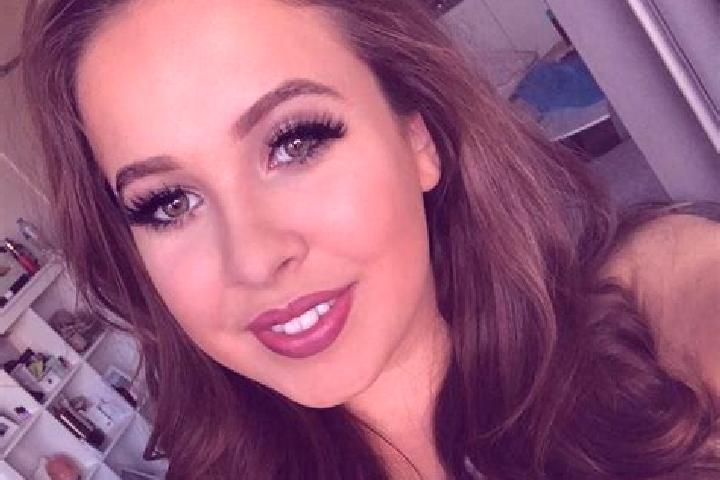 Natalie, 27, a brunette amber-eyed european companion based in Berizal. Offering Couples, Prostate Massage, A-Level. Available for incall and outcall, day an...