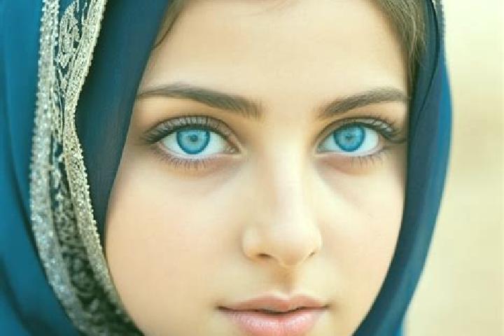 Natalie, 27, a chestnut blue-eyed middle eastern companion based in Karpushikha. Offering Prostate Massage, Domination, BDSM. Available for incall and outcal...