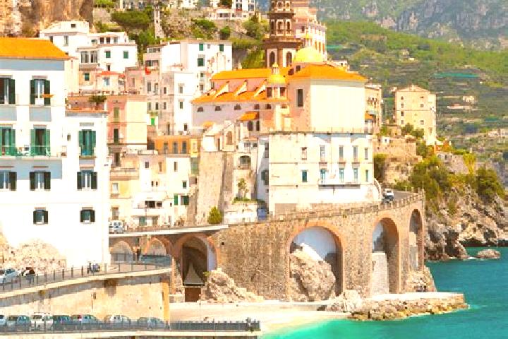 Natalie, 27 — Escort in Piantedo, Italy