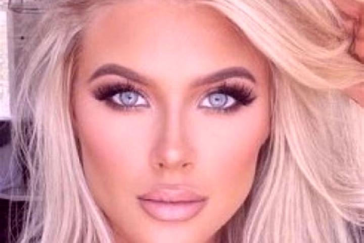 Natalie, 28, a blonde hazel-eyed ebony companion based in Ting Kok. Offering Domination, Tantra, Massage, Girlfriend Experience. Available for incall and out...
