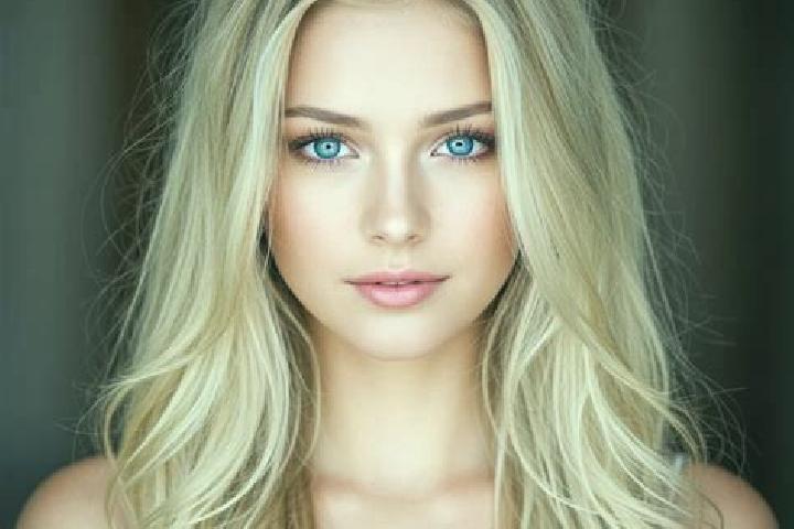 Natalie, 28, a blonde hazel-eyed mixed companion based in Menton. Offering 69, BDSM, Couples. Available for incall and outcall, overnight bookings available.