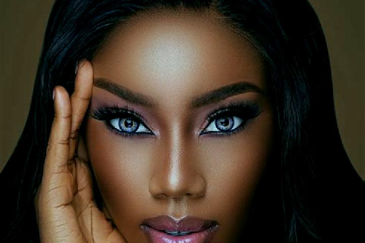 Natalie, 28, a dark blonde blue-eyed ebony companion based in Texanna. Offering Couples, Duos, Fetish, Dinner Date. Available for incall and outcall, day and...