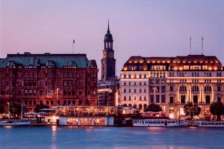 Natalie, 29 — Escort in Alem, Sweden