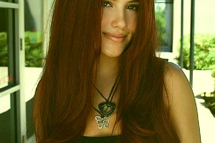 Natalie, 30, a auburn dark-eyed indian companion based in Lynton. Offering BDSM, GFE, 69. Available for incall and outcall, overnight bookings available.