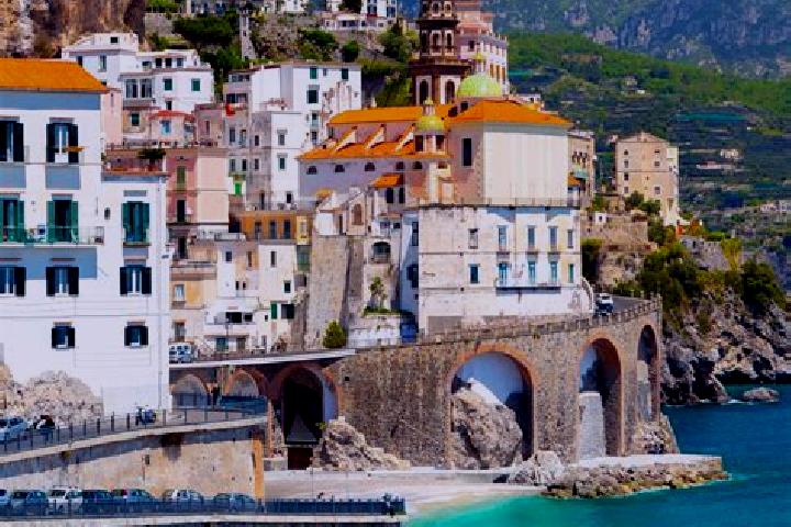 Natalie, 31 — Escort in Misano Adriatico, Italy