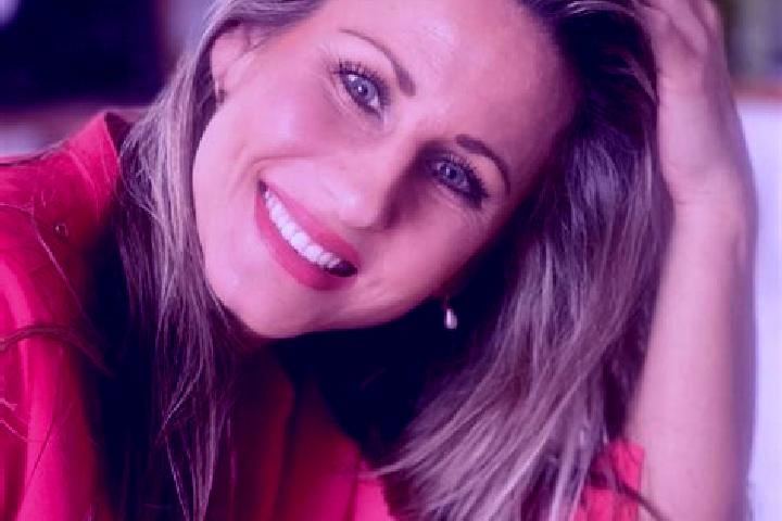 Natalie, 31 — Escort in Stredokluky, Czech Republic