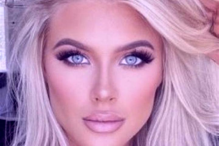 Natalie, 33, a platinum blonde hazel-eyed slavic companion based in Ochlenberg. Offering Prostate Massage, Tantra, A-Level, CIM, Erotic Massage. Available fo...
