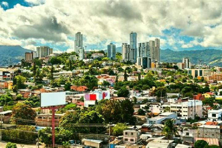Natalie, 33 — Escort in Tegucigalpa, Honduras