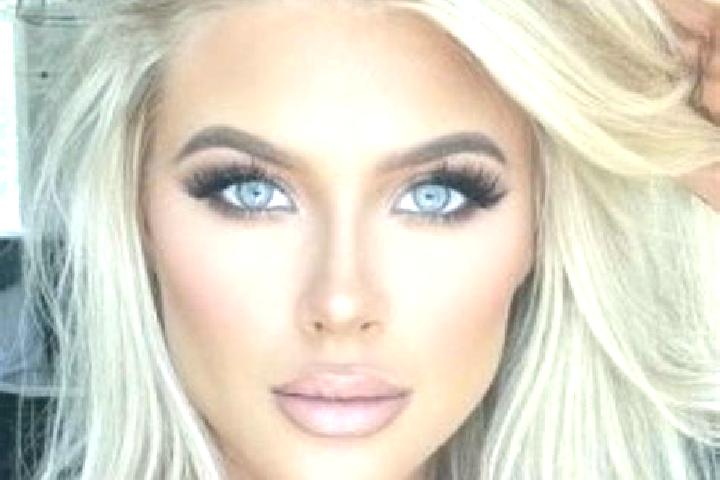 Natalie, 34, a platinum blonde blue-eyed asian companion based in Clipsham. Offering Couples, Erotic Massage, Duos. Available for incall and outcall, overnig...