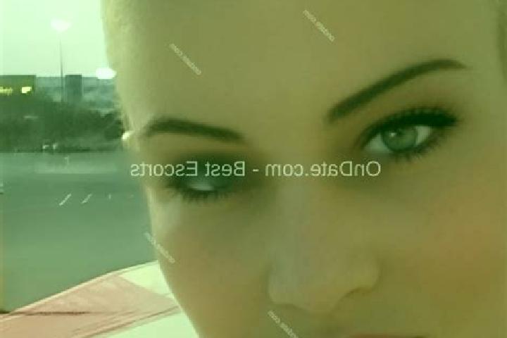 Natalie, 34 — Escort in Krajkova, Czech Republic