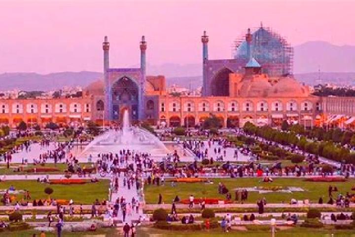 Natalie, 34 — Escort in Qazi Jahan, Iran