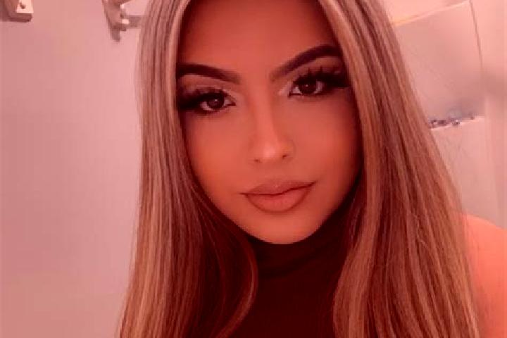 Natalie, 35, a blonde dark-eyed latina companion based in Petit-Thier. Offering Prostate Massage, Travel Companion, Roleplay. Available for incall and outcal...
