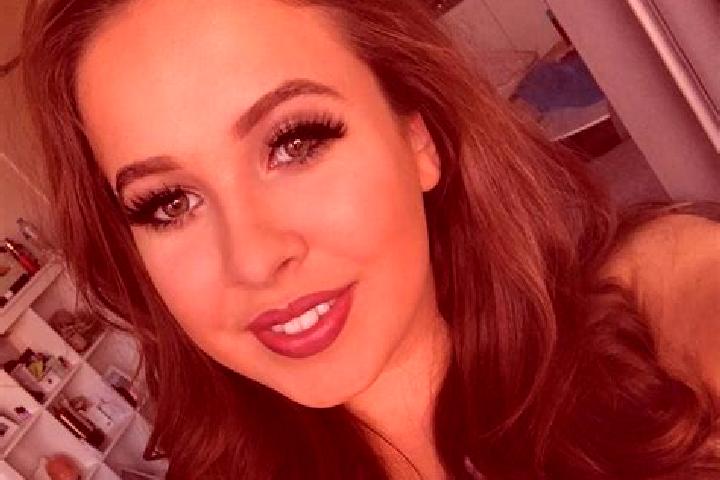 Natalie, 35, a brunette amber-eyed caribbean companion based in San Juan Diuxi. Offering BDSM, Domination, Fetish, Couples, Travel Companion. Available for i...