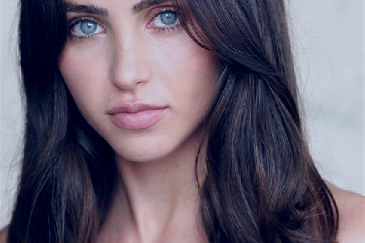 Natalie, 35, a brunette grey-eyed caucasian companion based in Lucero de Ramales. Offering Girlfriend Experience, Dinner Date, Striptease. Available for inca...