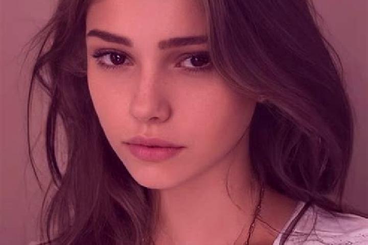 Natalie, 36, a chestnut grey-eyed slavic companion based in Kaech on. Offering Roleplay, Striptease, Travel Companion, Girlfriend Experience. Available for i...