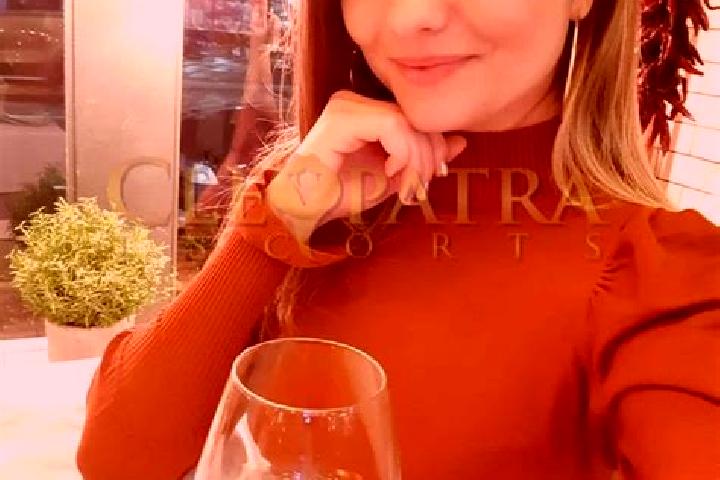 Natalie, 37, a dark blonde amber-eyed mediterranean companion based in Stockum-Puschen. Offering Fetish, Striptease, Erotic Massage, OWO. Available for incal...