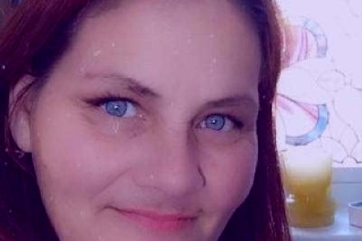 Natalie, 37, a red grey-eyed slavic companion based in Glenwood. Offering Roleplay, GFE, Domination. Available for incall and outcall, day and evening dates.