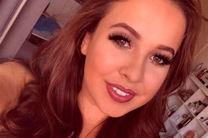 Natalie, 39, a chestnut green-eyed european companion based in Sabbashahr. Offering Erotic Massage, Dinner Date. Available for incall and outcall, overnight ...