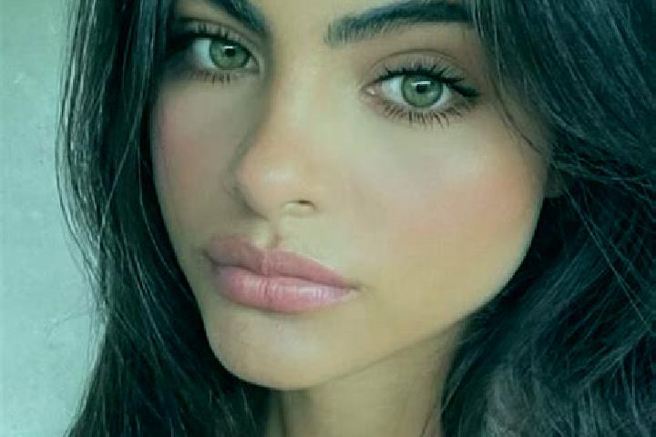 Nora, 20, a brunette green-eyed caucasian companion based in Linda-a-Velha. Offering CIM, Tantra, OWO, Prostate Massage. Available for incall and outcall, ov...