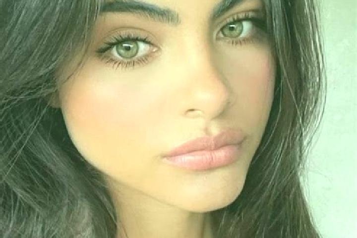 Nora, 20, a brunette green-eyed middle eastern companion based in Amatrice. Offering Tantra, Erotic Massage, 69. Available for incall and outcall, overnight ...