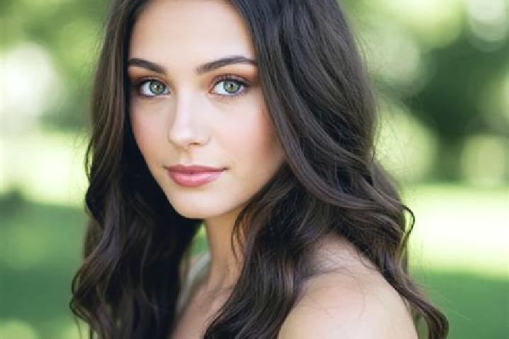 Nora, 20, a brunette hazel-eyed caucasian companion based in Motlamogale. Offering GFE, BDSM, 69, Girlfriend Experience, Dinner Date. Available for incall an...