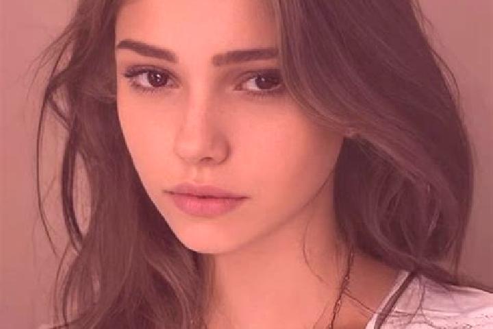 Nora, 20, a chestnut grey-eyed slavic companion based in Kwaczala. Offering A-Level, GFE, 69, Domination. Available for incall and outcall, day and evening d...