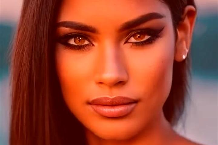 Nora, 20, a red green-eyed latina companion based in Chalingo. Offering Prostate Massage, Dinner Date, Girlfriend Experience. Available for incall and outcal...