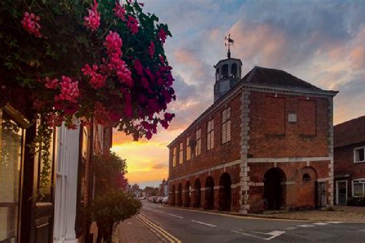 Nora, 20 — Escort in Amersham on the Hill, United Kingdom