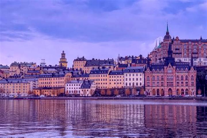 Nora, 20 — Escort in Fraendefors, Sweden