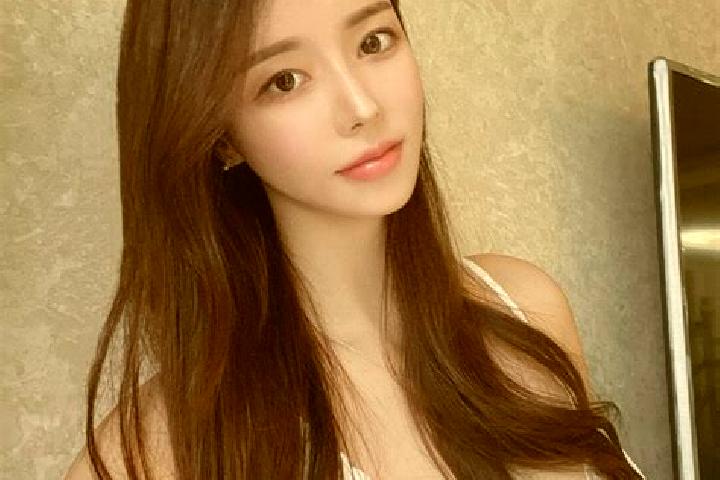 Nora, 20 — Escort in Qingdeli, China