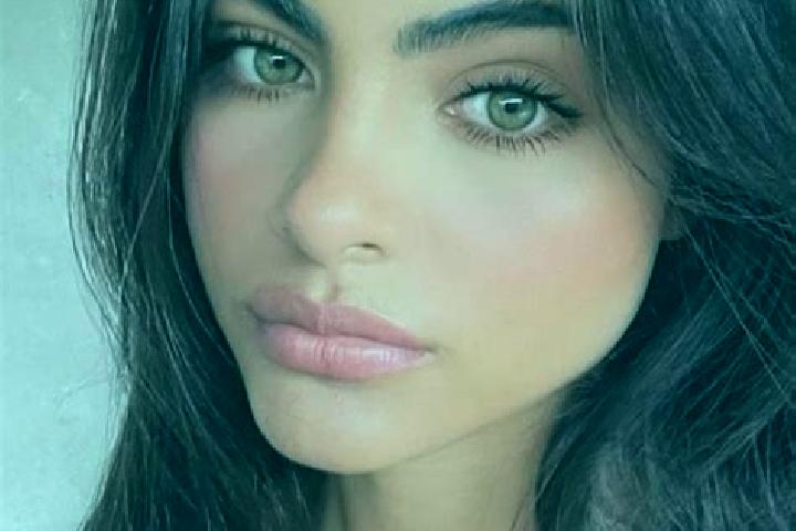 Nora, 21, a dark blonde dark-eyed indian companion based in Capangombe. Offering OWO, A-Level, Tantra. Available for incall and outcall, day and evening dates.