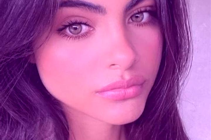 Nora, 22, a brunette hazel-eyed latina companion based in Northport. Offering Tantra, Striptease, CIM. Available for incall and outcall, day and evening dates.