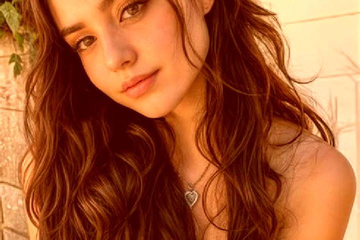 Nora, 23, a auburn brown-eyed mediterranean companion based in Acara. Offering Domination, Roleplay, Overnight. Available for incall and outcall, day and eve...