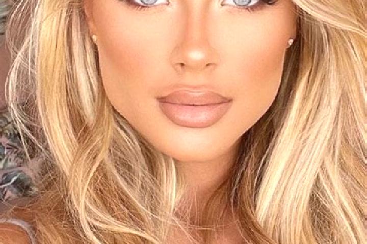 Nora, 23, a blonde hazel-eyed latina companion based in Naray. Offering Overnight, Girlfriend Experience, A-Level. Available for incall and outcall, overnigh...