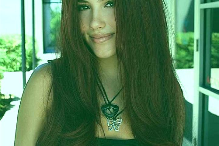 Nora, 24, a auburn dark-eyed caucasian companion based in Dumarkunda. Offering Travel Companion, Massage, Girlfriend Experience. Available for incall and out...