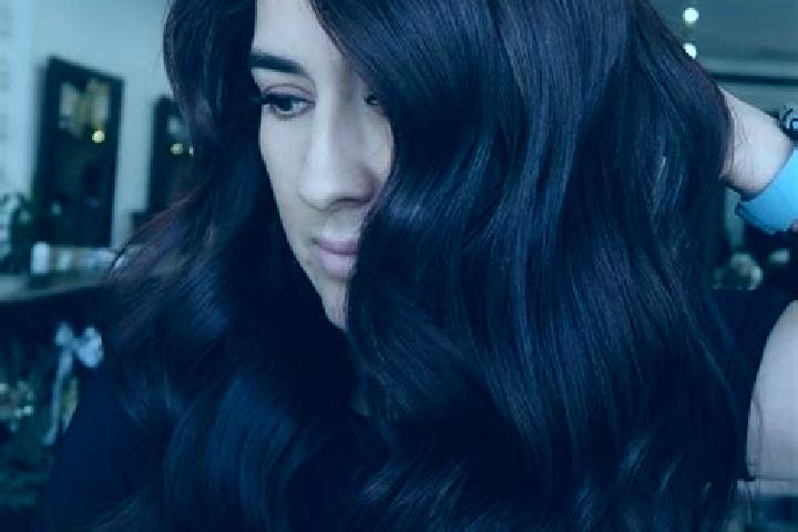 Nora, 24, a auburn dark-eyed middle eastern companion based in Hyzne. Offering Massage, A-Level, Girlfriend Experience, Roleplay, Couples. Available for inca...