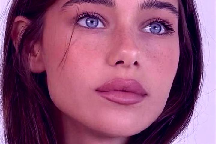 Nora, 24, a brunette brown-eyed middle eastern companion based in Sirappalli. Offering Domination, Dinner Date, Massage, Travel Companion, GFE. Available for...