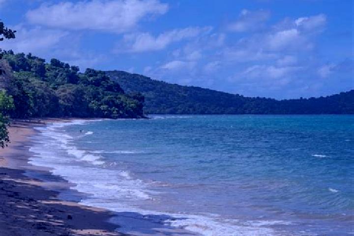 Nora, 24 — Escort in Iloni, Mayotte