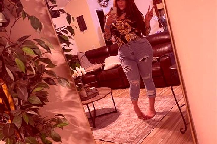 Nora, 24 — Escort in Ivy, United States
