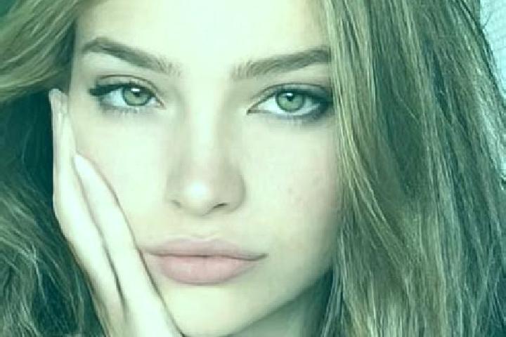 Nora, 25, a blonde hazel-eyed mediterranean companion based in Urdinarrain. Offering Couples, Tantra, Erotic Massage. Available for incall and outcall, overn...
