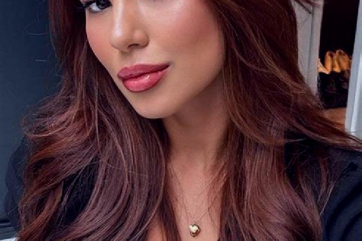 Nora, 25, a chestnut brown-eyed latina companion based in Kalisz Pomorski. Offering A-Level, OWO, Tantra. Available for incall and outcall, overnight booking...