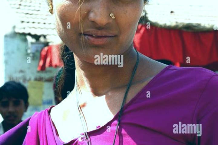 Nora, 25, a red green-eyed indian companion based in Lapugnoy. Offering Domination, Erotic Massage, Tantra, Travel Companion, Overnight. Available for incall...