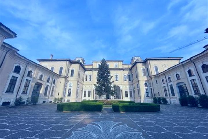Nora, 25 — Escort in Brembio, Italy
